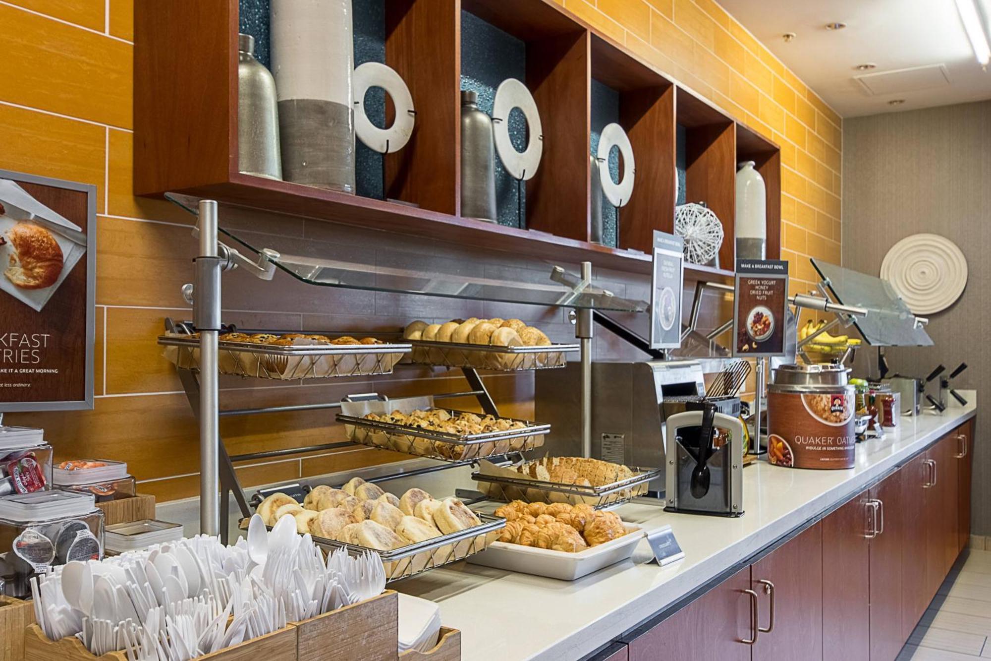 Springhill Suites Tampa North/Tampa Palms Екстериор снимка