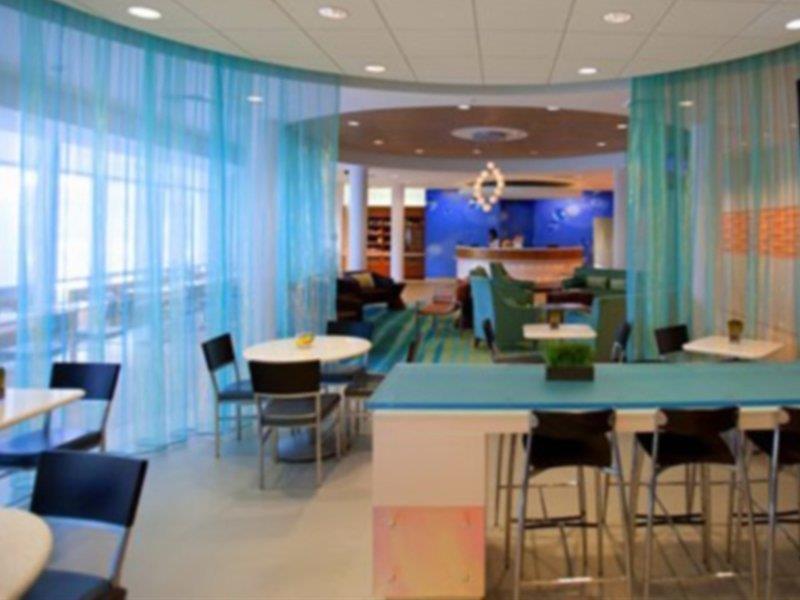 Springhill Suites Tampa North/Tampa Palms Екстериор снимка